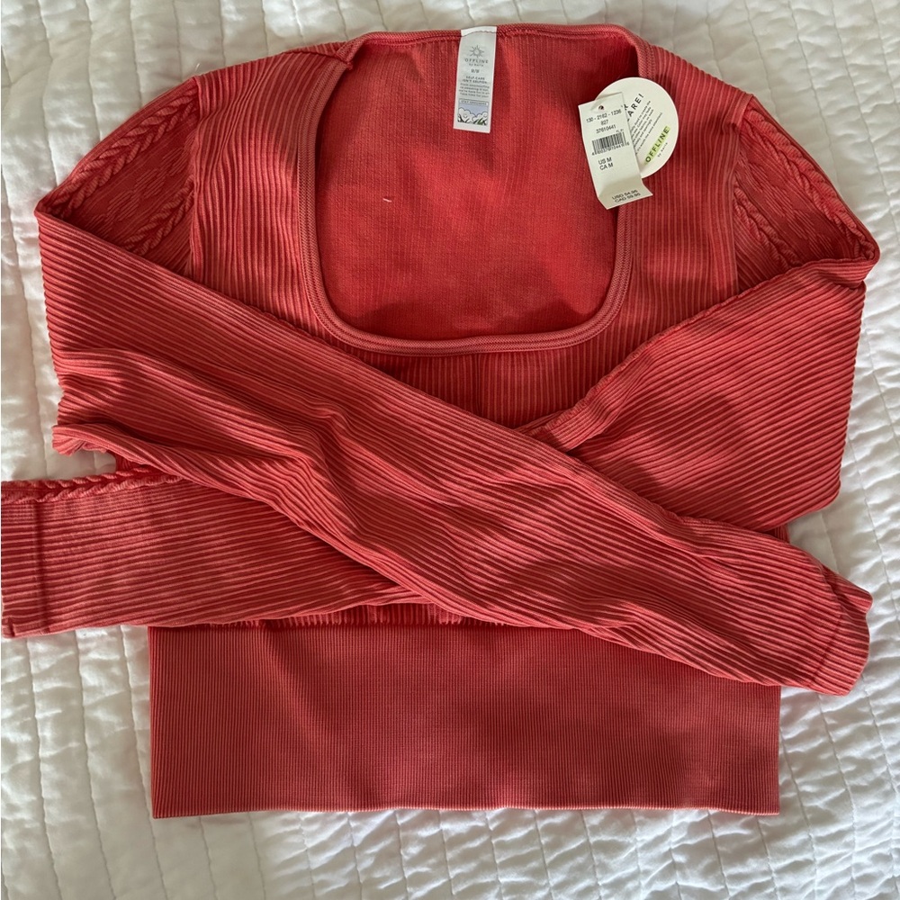 Cropped workout top